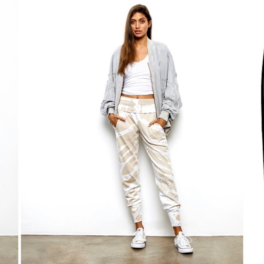 YFB | Tie Dye Groove Jogger Sweatpants - Picture 12 of 12